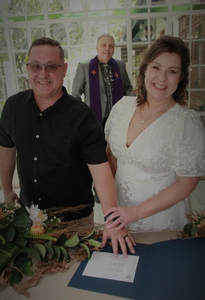 Wedding ceremony by Dr. Gerrit Rademeyer in Hazyview