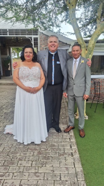 Wedding ceremony by Dr. Gerrit Rademeyer in Hazyview