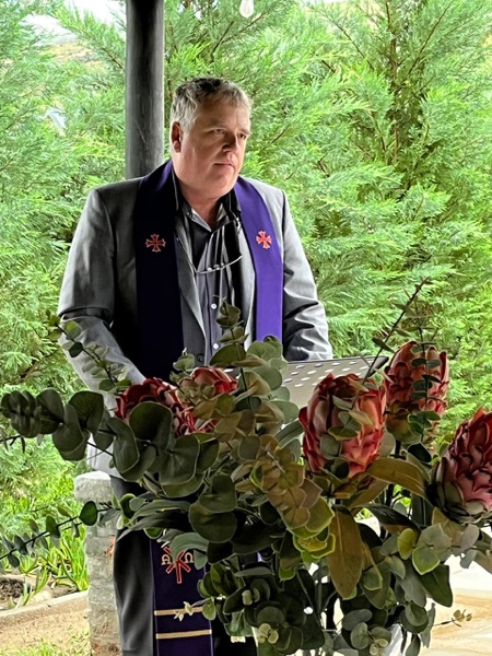Wedding ceremony by Dr. Gerrit Rademeyer in Hazyview
